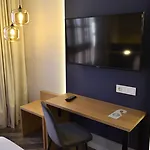 Alda Galeria Coruna Hotel 2*