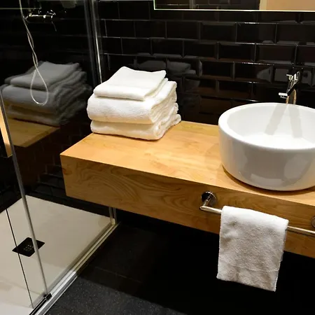 Alda Galeria Coruna 酒店 拉科鲁尼亚
