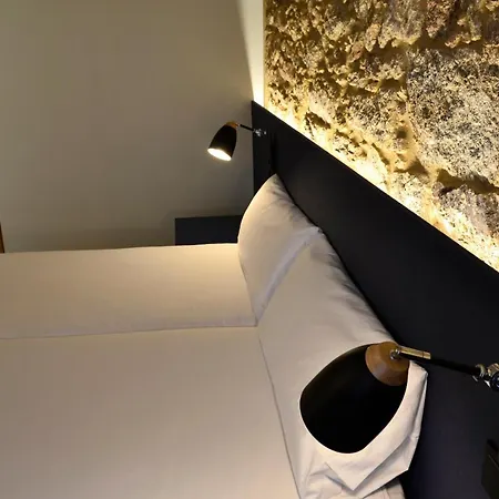 Alda Galeria Coruna 2*