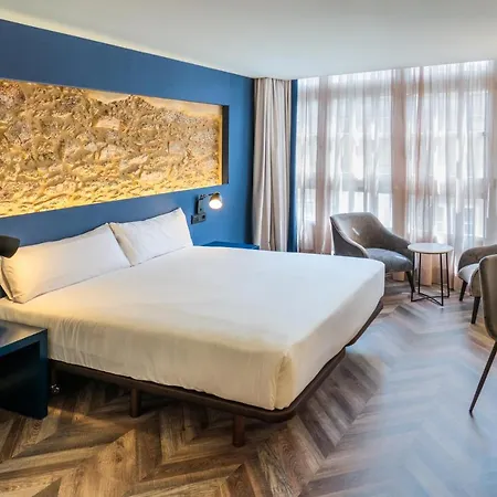 Alda Galeria Coruna 2*