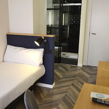 Alda Galería Coruña 2*