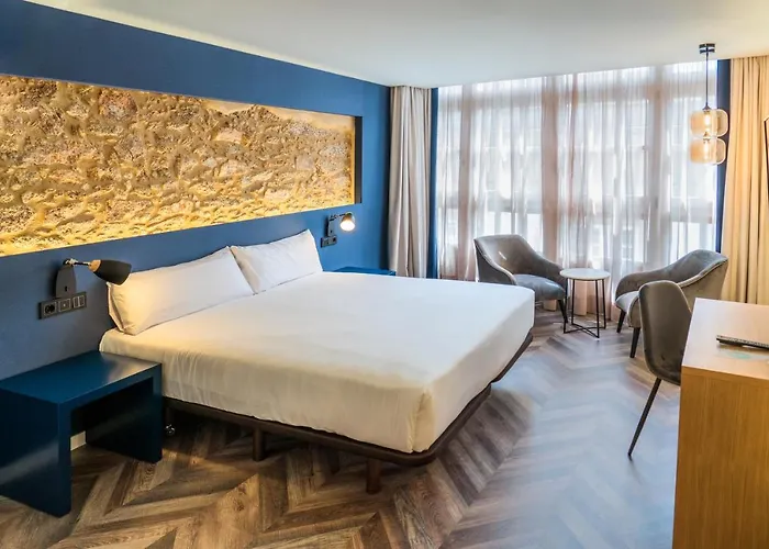 Alda Galeria Coruna 2*