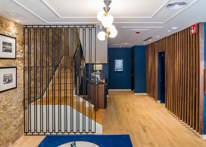 Ξενοδοχείο Alda Galeria Coruna 2*